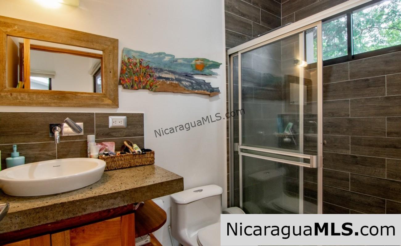 Beach House Walking Distance to Ocean at Hacienda Iguana