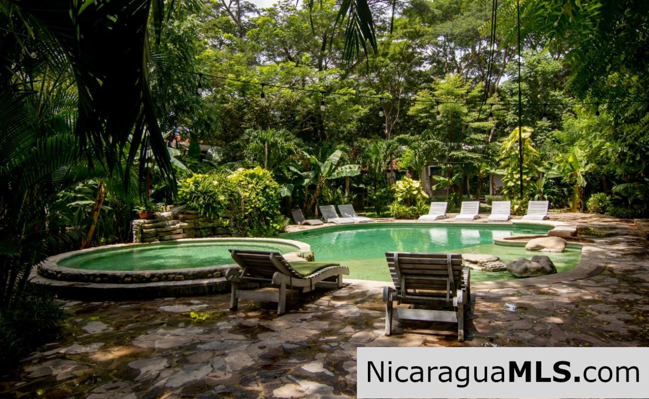 Beach House Walking Distance to Ocean at Hacienda Iguana