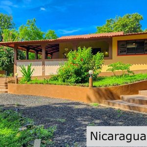 Beautiful Hacienda 2 acres on Ometepe Island