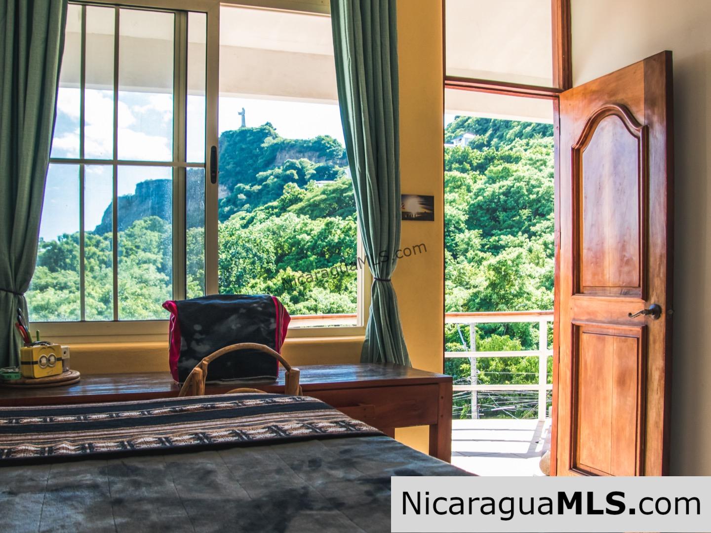 Beautiful Town home within walking distance of San Juan Del Sur and the beach