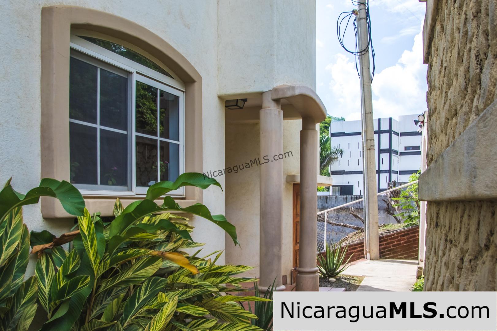 Beautiful Town home within walking distance of San Juan Del Sur and the beach