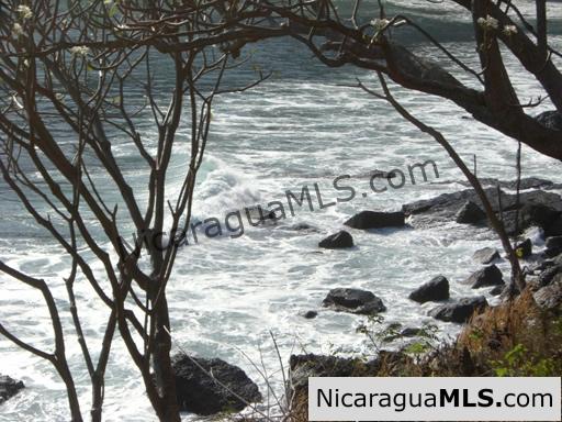 Cliff-Front at Guacalito de La Isla