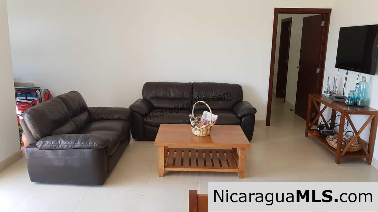 Beachfront House “Las Maragritas” in Guasacate Beach,Tola
