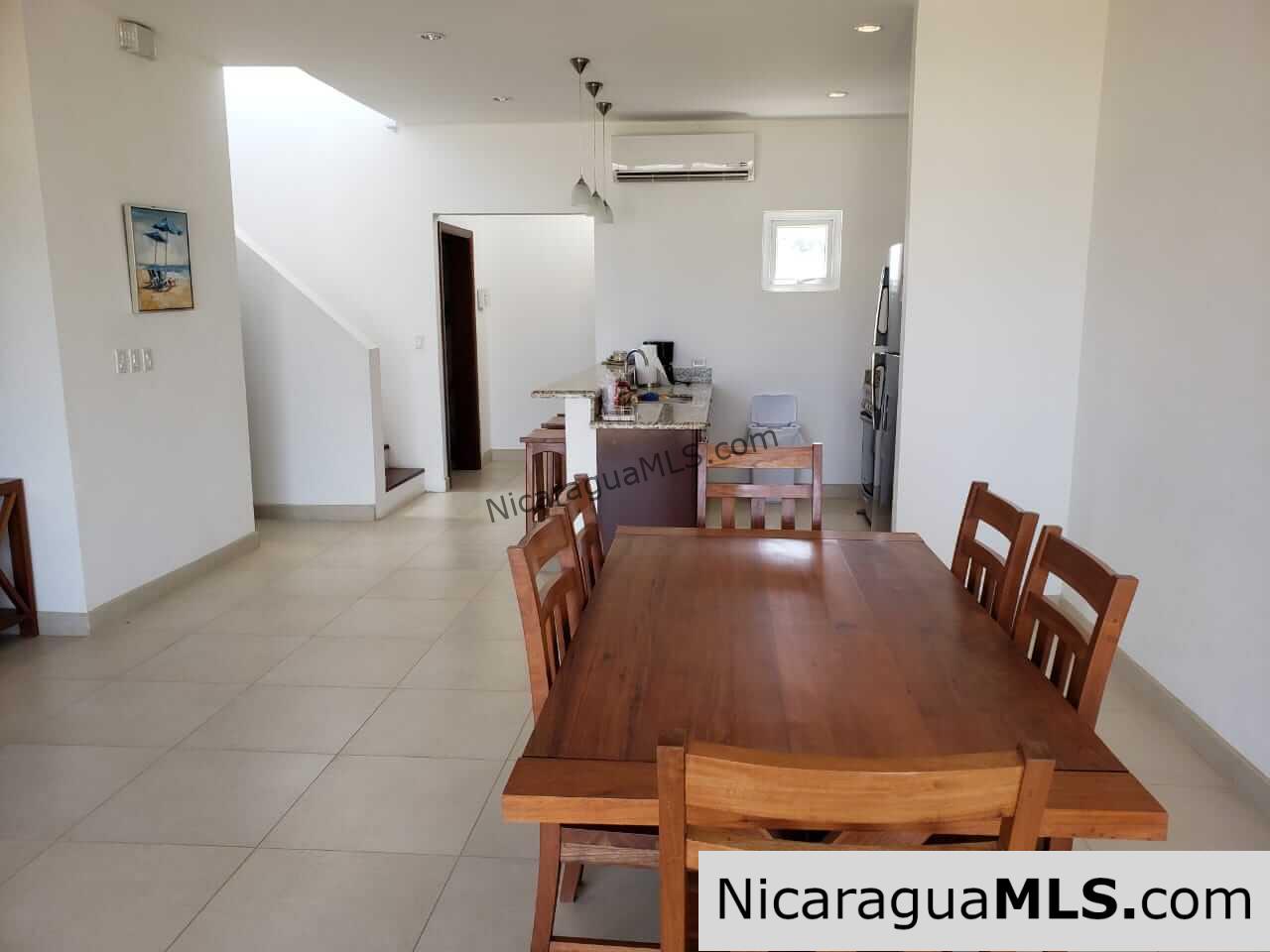 Beachfront House “Las Maragritas” in Guasacate Beach,Tola