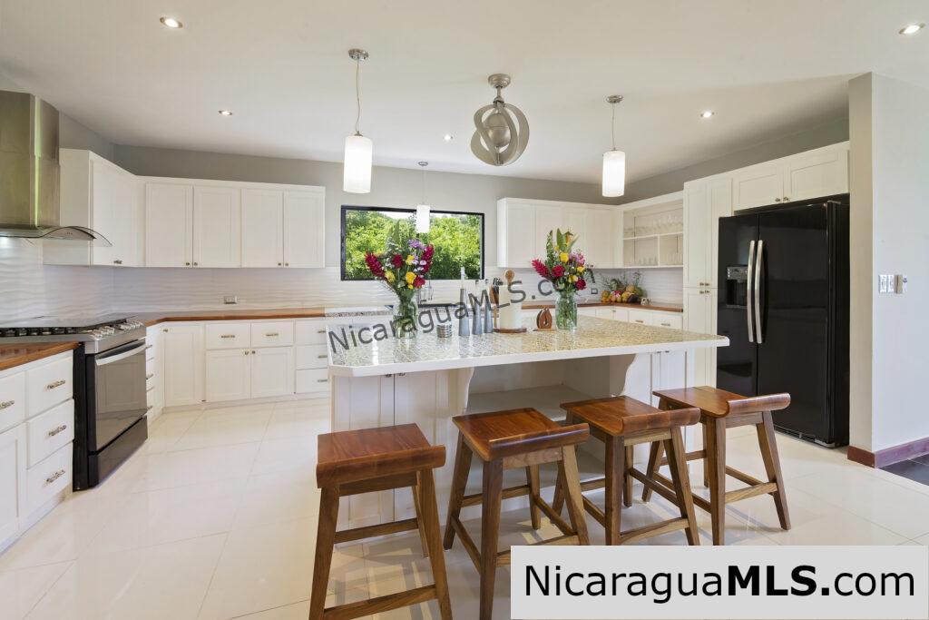 Casa Oli Mar 3 Bedroom House for Rent in Pacific Marlin
