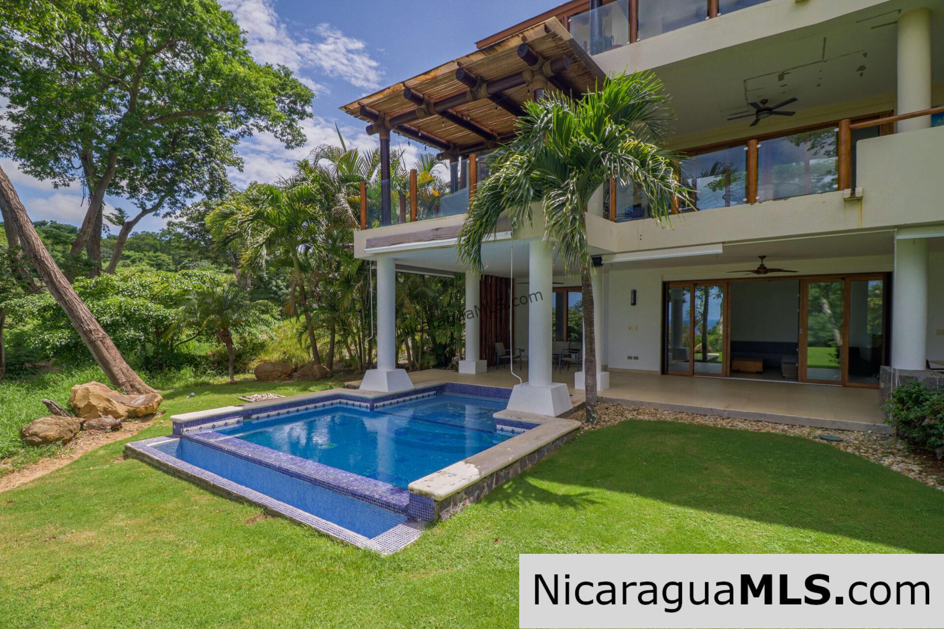 Condo F2 in Las Terrazas, Guacalito de la Isla