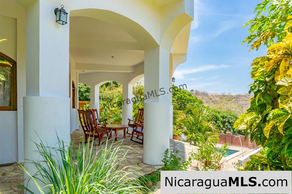 Miradores Nacascolo View