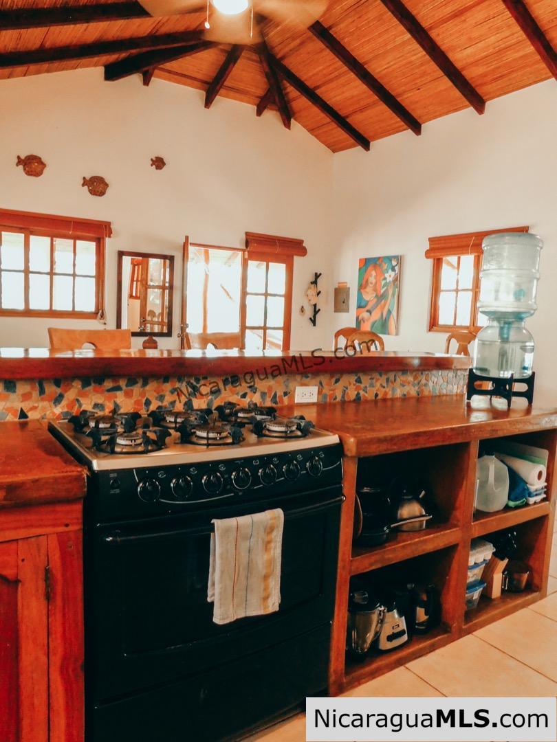 Mango Rosa 2 Bedroom House Near Playa Maderas & Majagual