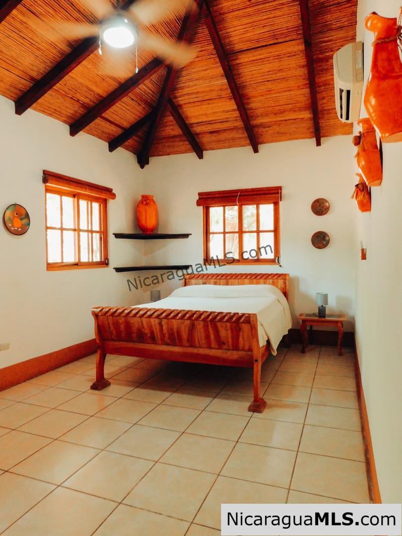 Mango Rosa 2 Bedroom House Near Playa Maderas & Majagual
