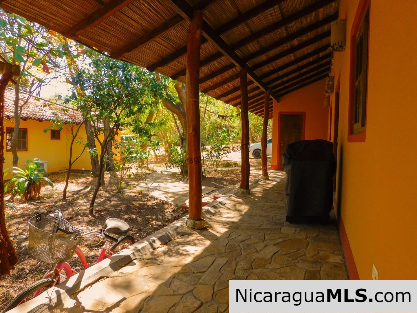 Mango Rosa 2 Bedroom House Near Playa Maderas & Majagual