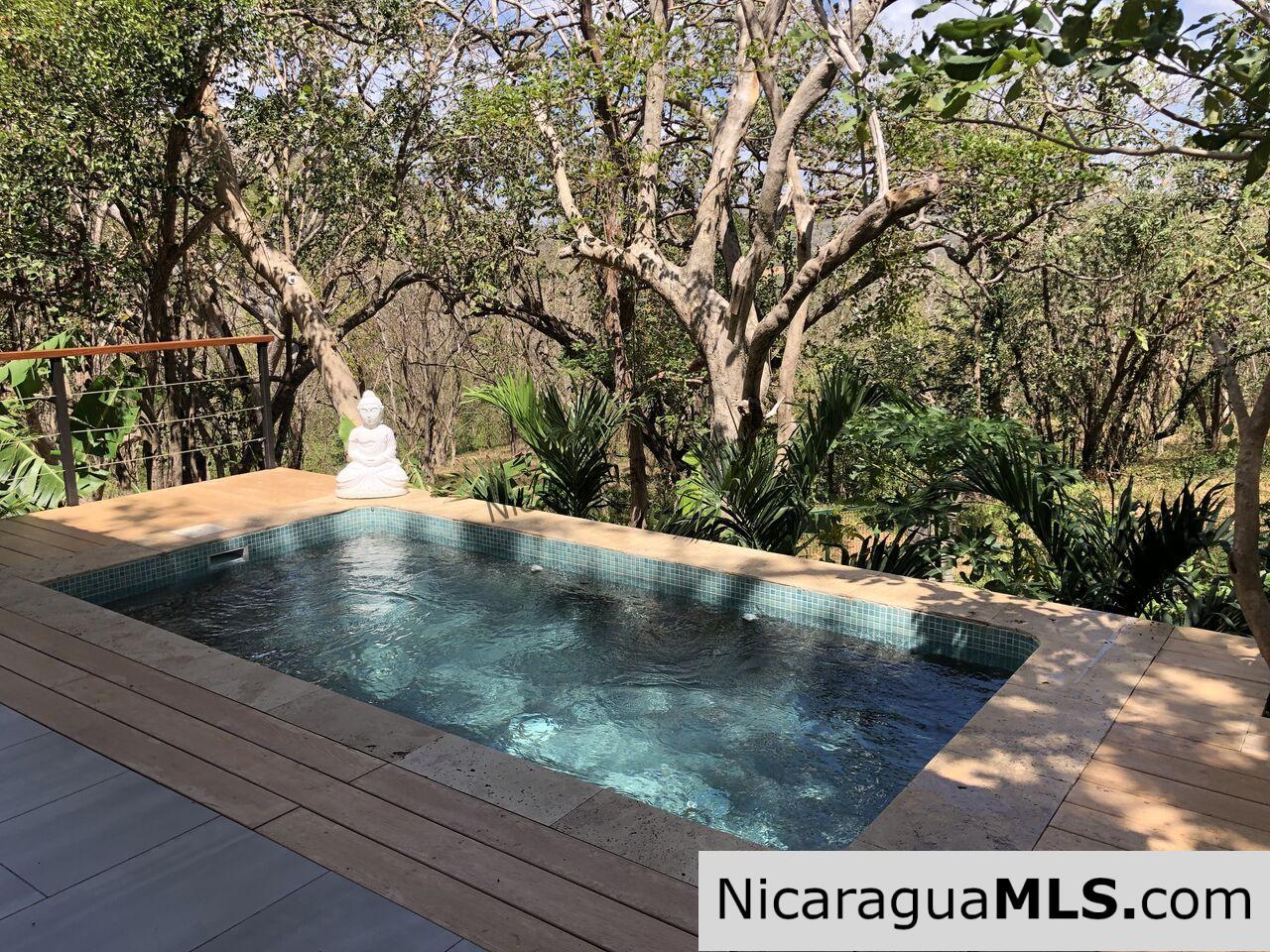 Forest House in Santa Isabel (model house)