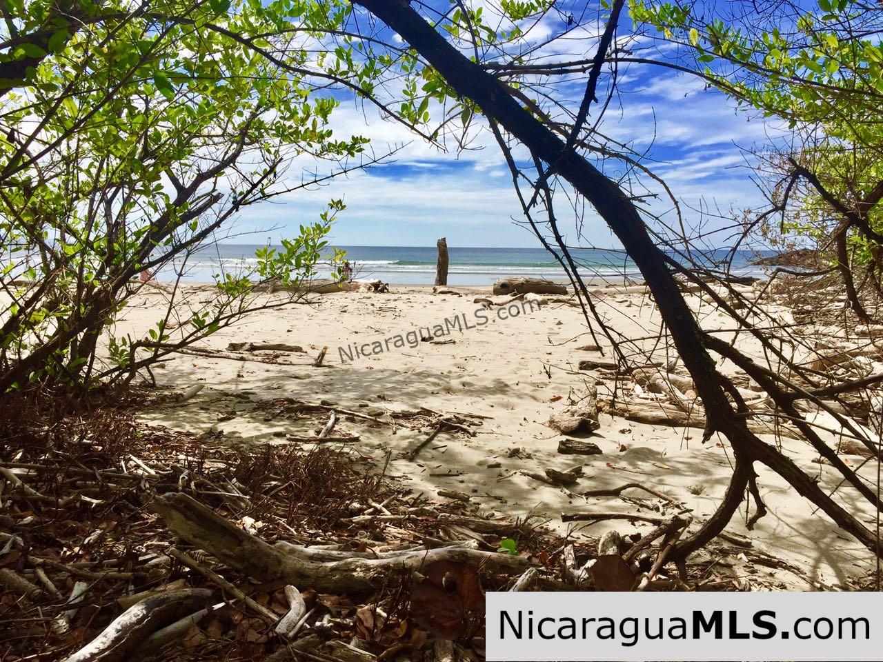 Beachfront lot Playa El Coco