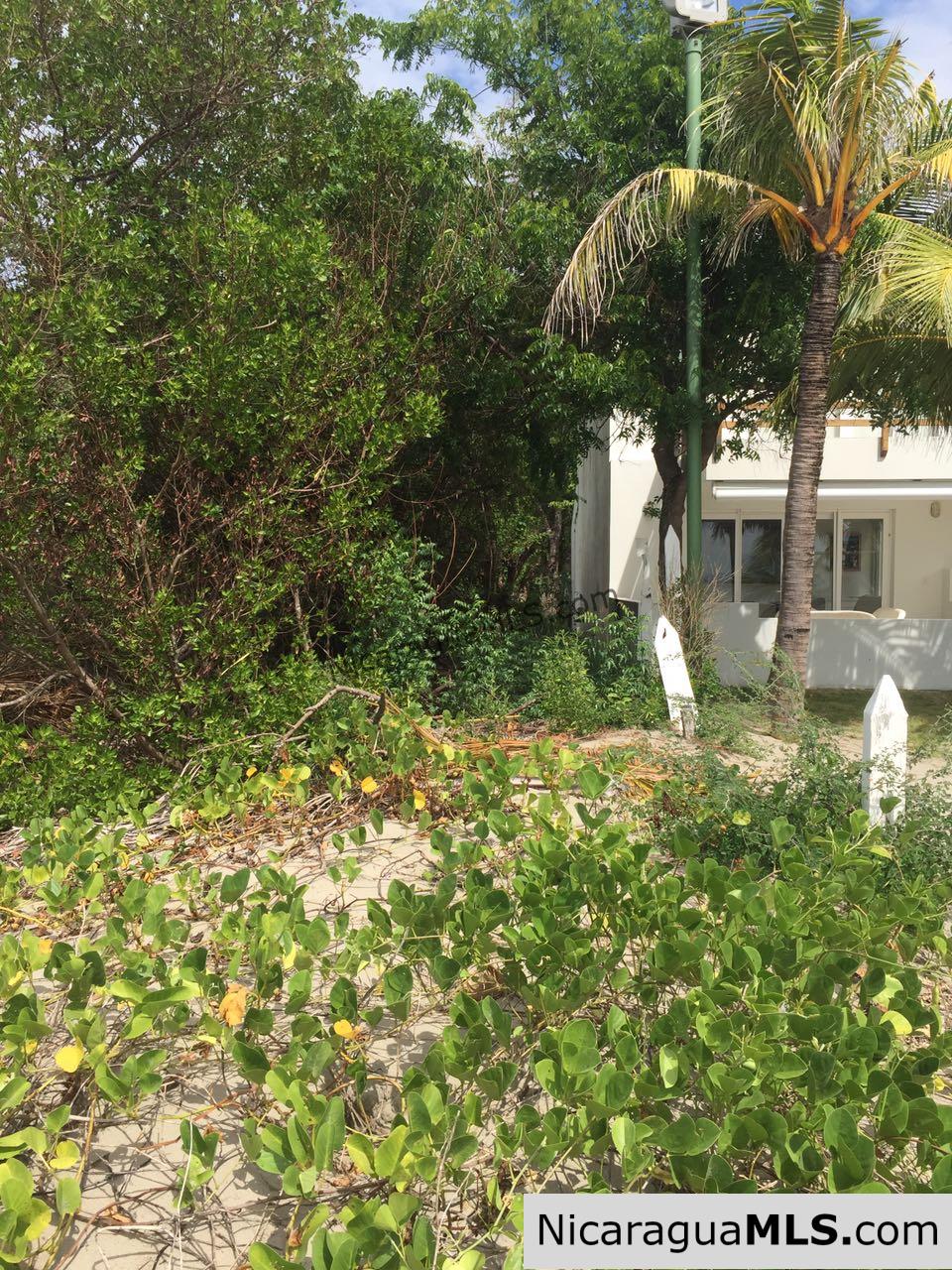Beachfront lot Playa El Coco