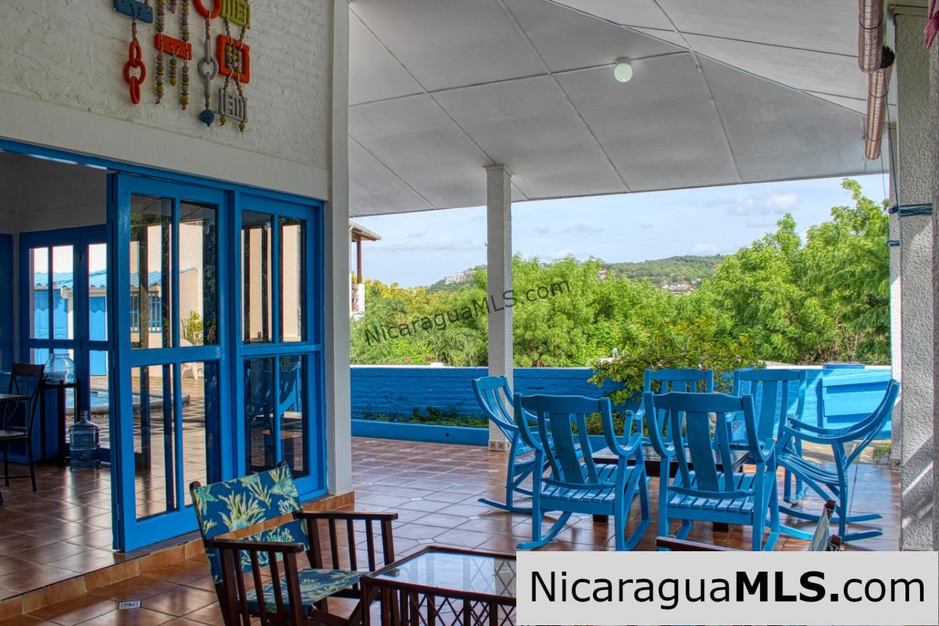 Casa Veranera Beach House Steps to Surf Superior Location