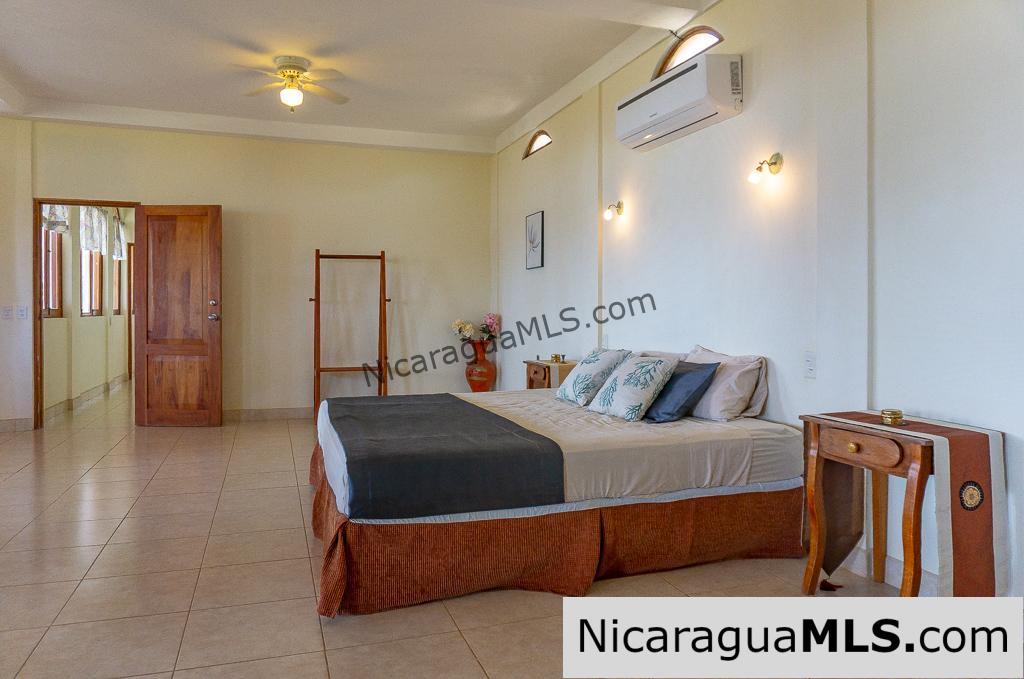 Casa Carmella 5 Bedroom House for Rent at Los Miradores