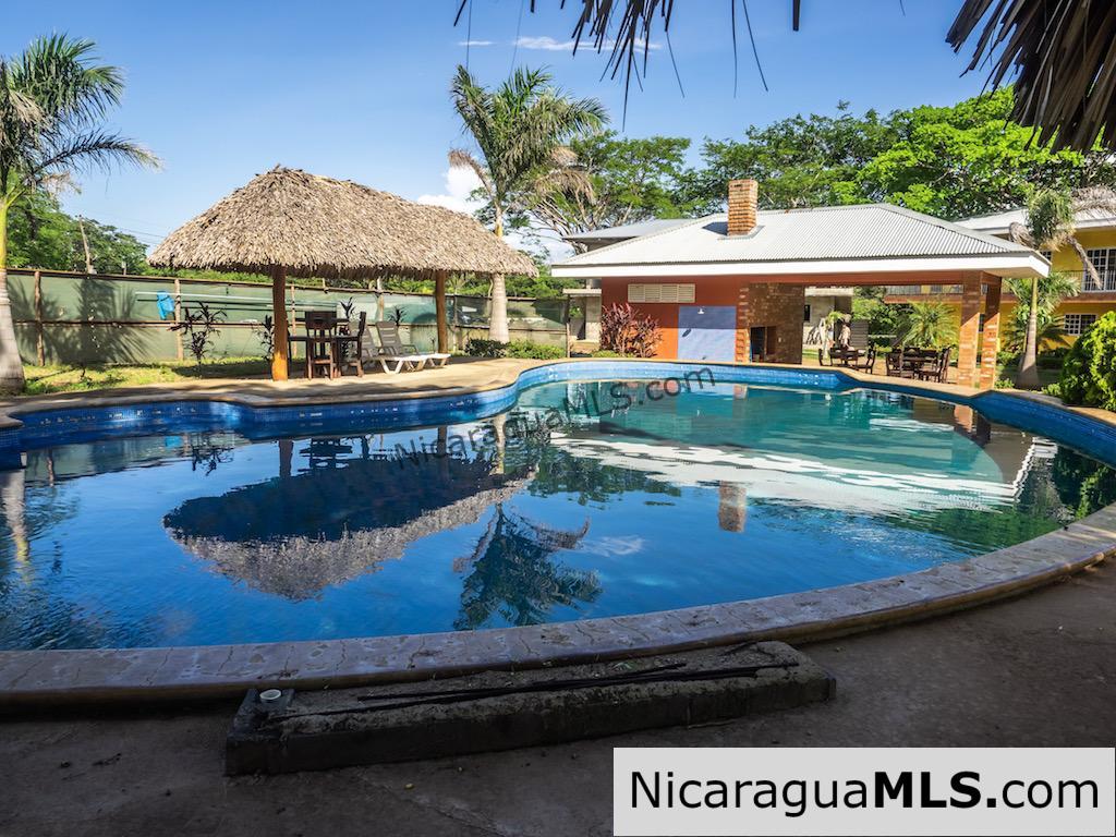 2 Bedroom 2 Story Townhouse Style Condo for Rent in Las Escadas