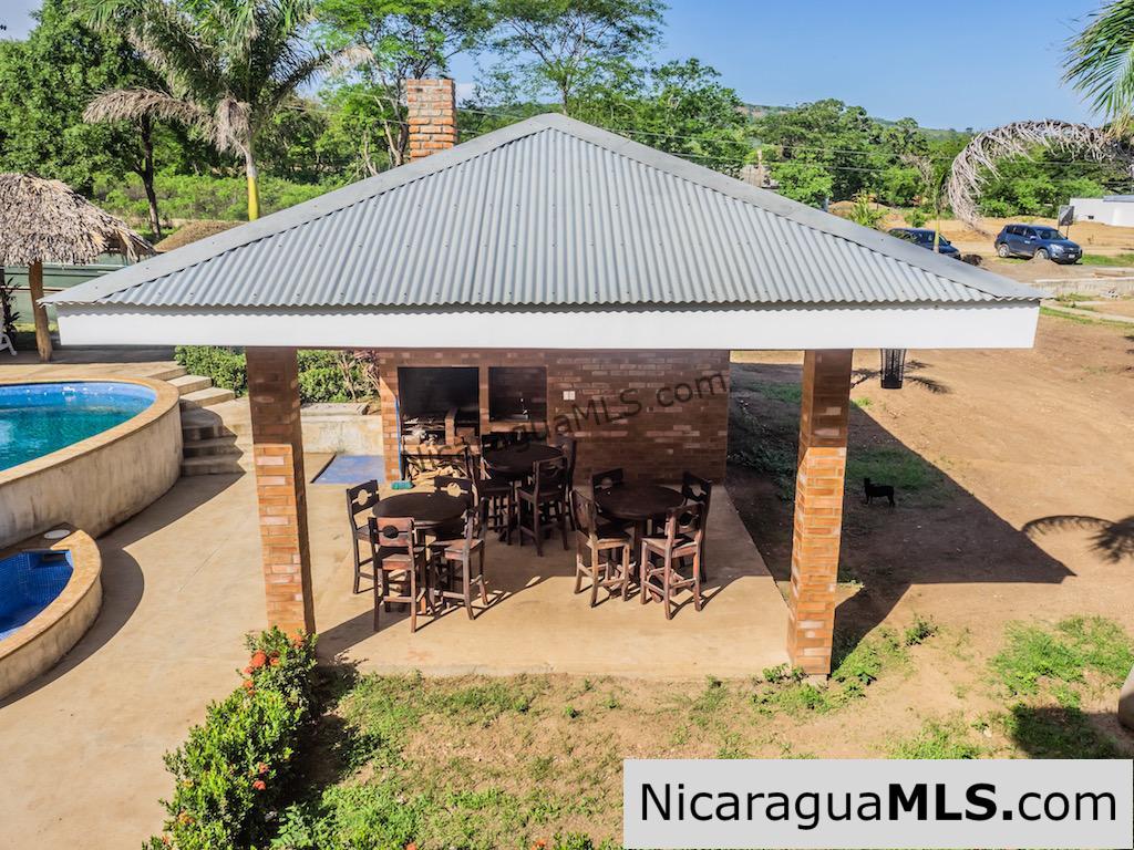 2 Bedroom 2 Story Townhouse Style Condo for Rent in Las Escadas