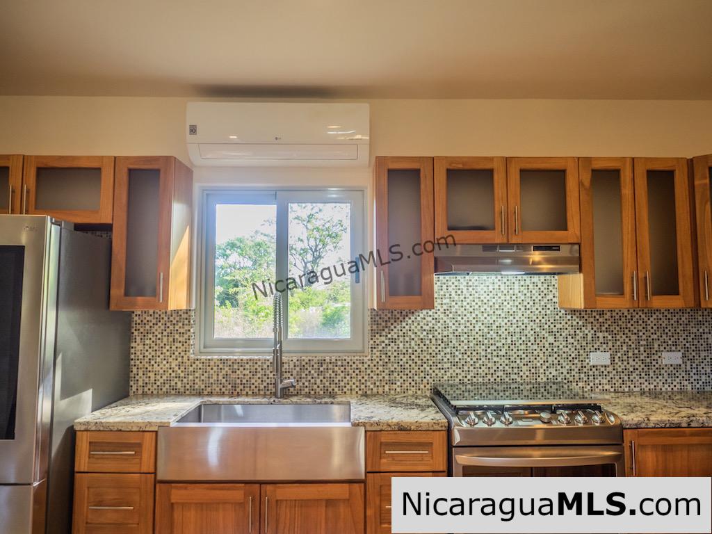 6.2 2 Bedroom Ground Level Apartment for Rent at Las Escadas