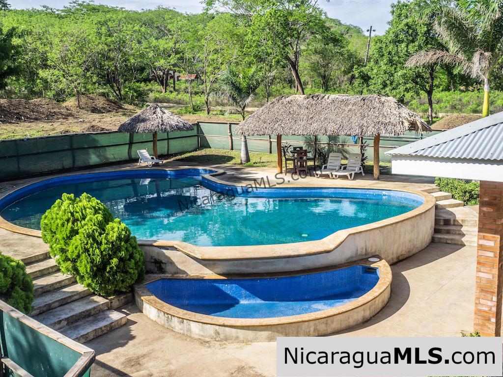 2 Bedroom 2 Story Townhouse Style Condo for Rent in Las Escadas