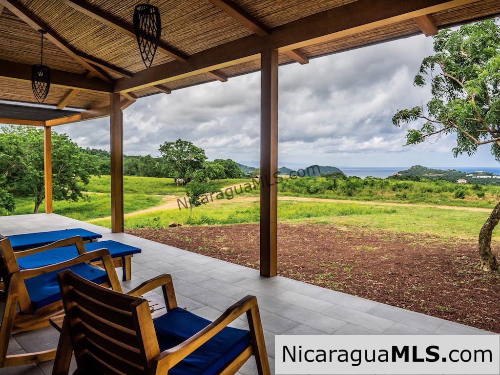 Los Suenos Bungalow for Rent With Access to Tree Casa Amenities