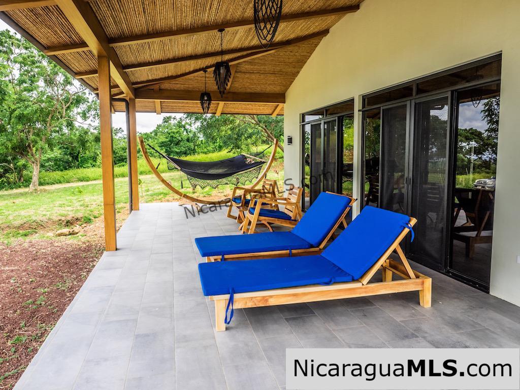 Los Suenos Bungalow for Rent With Access to Tree Casa Amenities