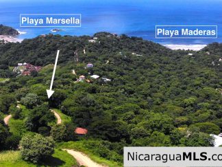 Surf view lot at Playa Maderas