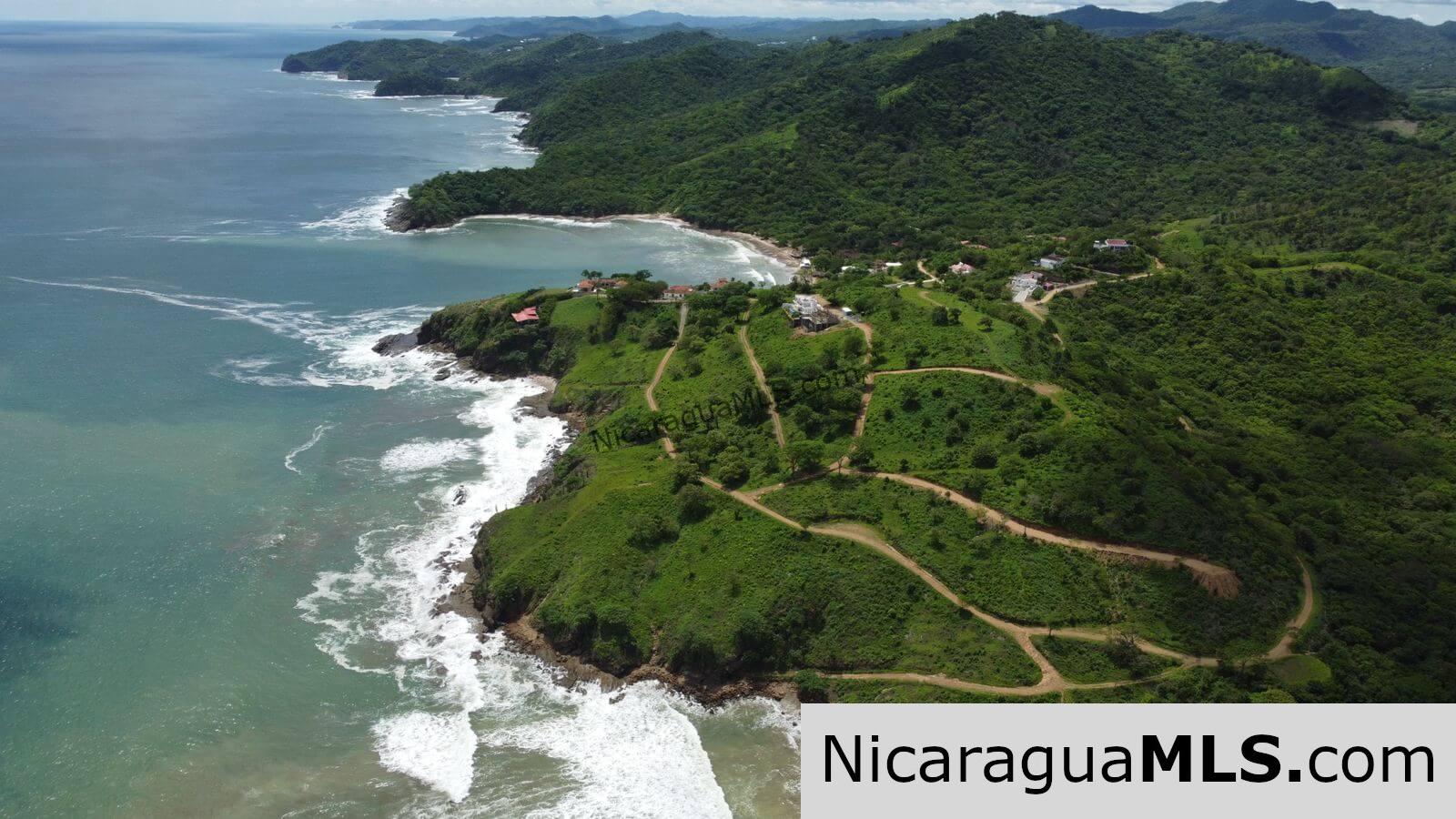 Oceanfront lots in Playa Remanso