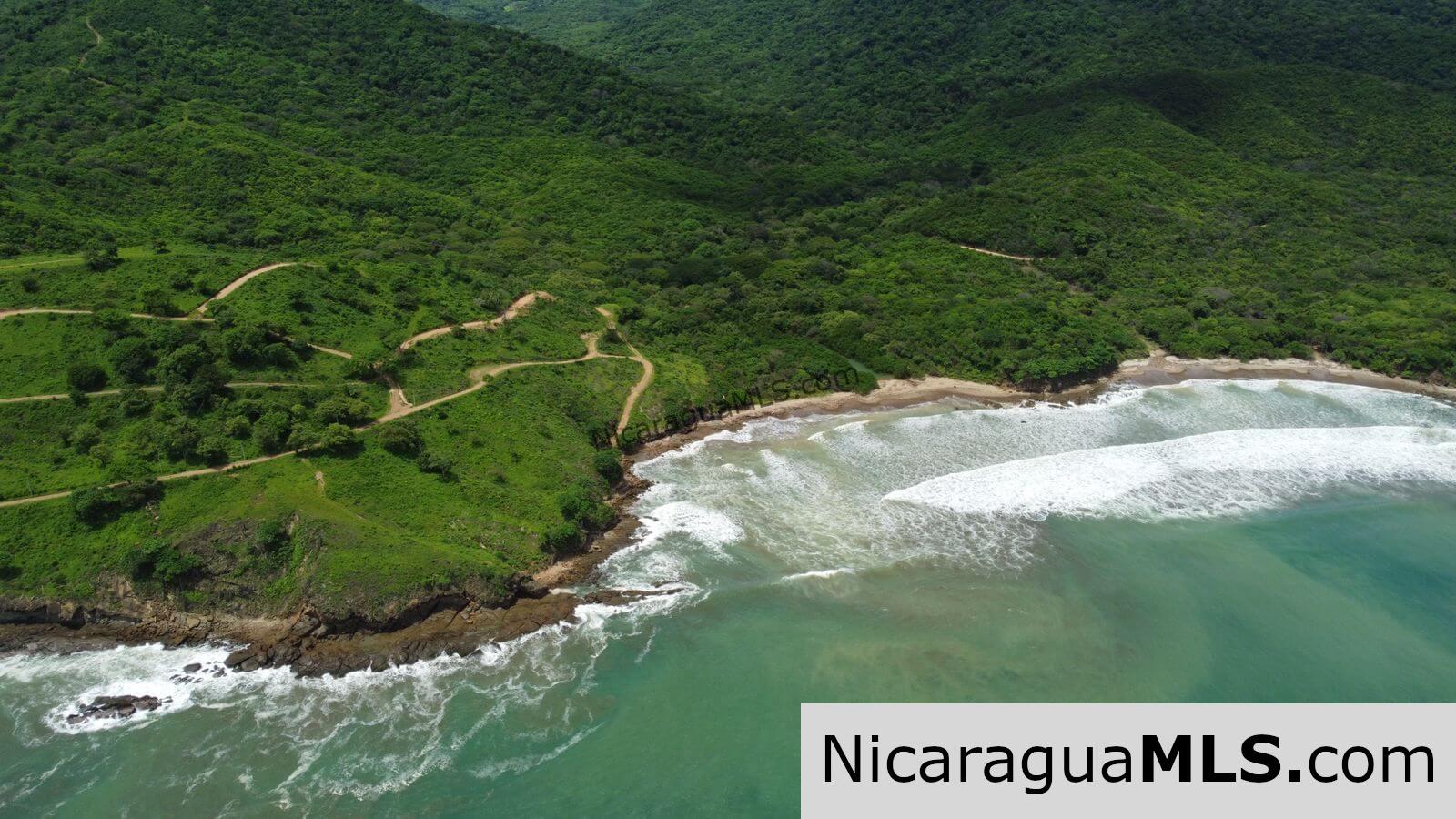Oceanfront lots in Playa Remanso