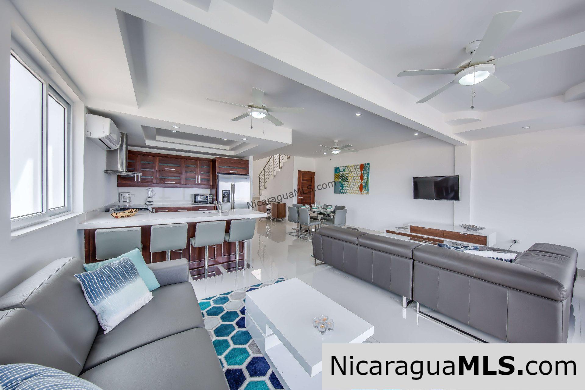 Duplex House in Malibu San Juan del Sur.