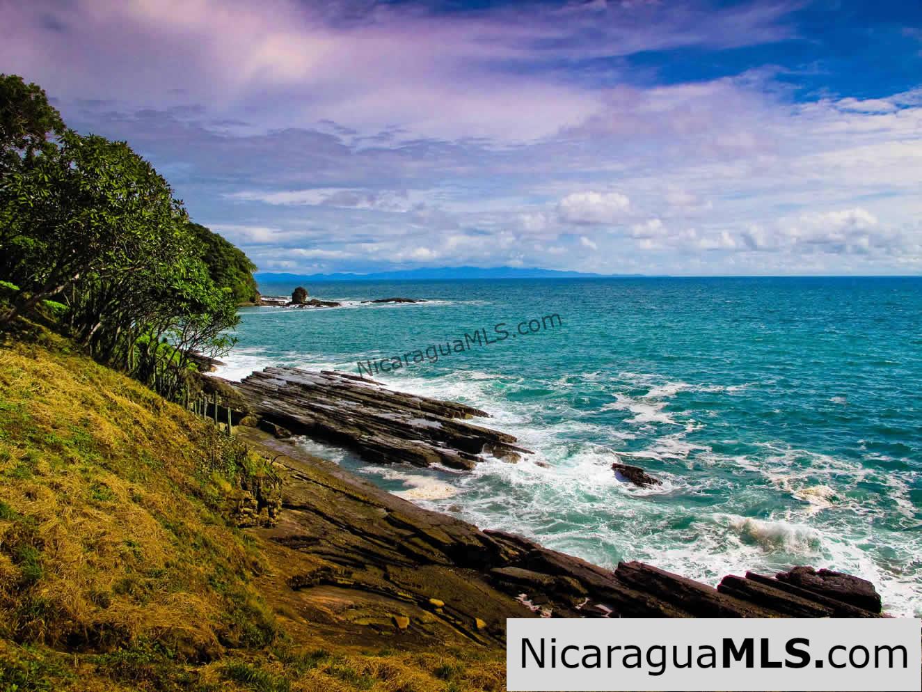 Oceanfront Lot Less than 5 Minutes from San Juan del Sur