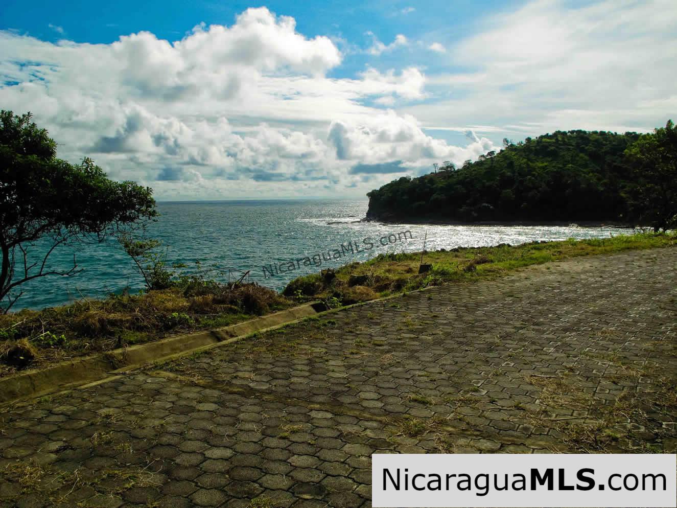 Oceanfront Lot Less than 5 Minutes from San Juan del Sur