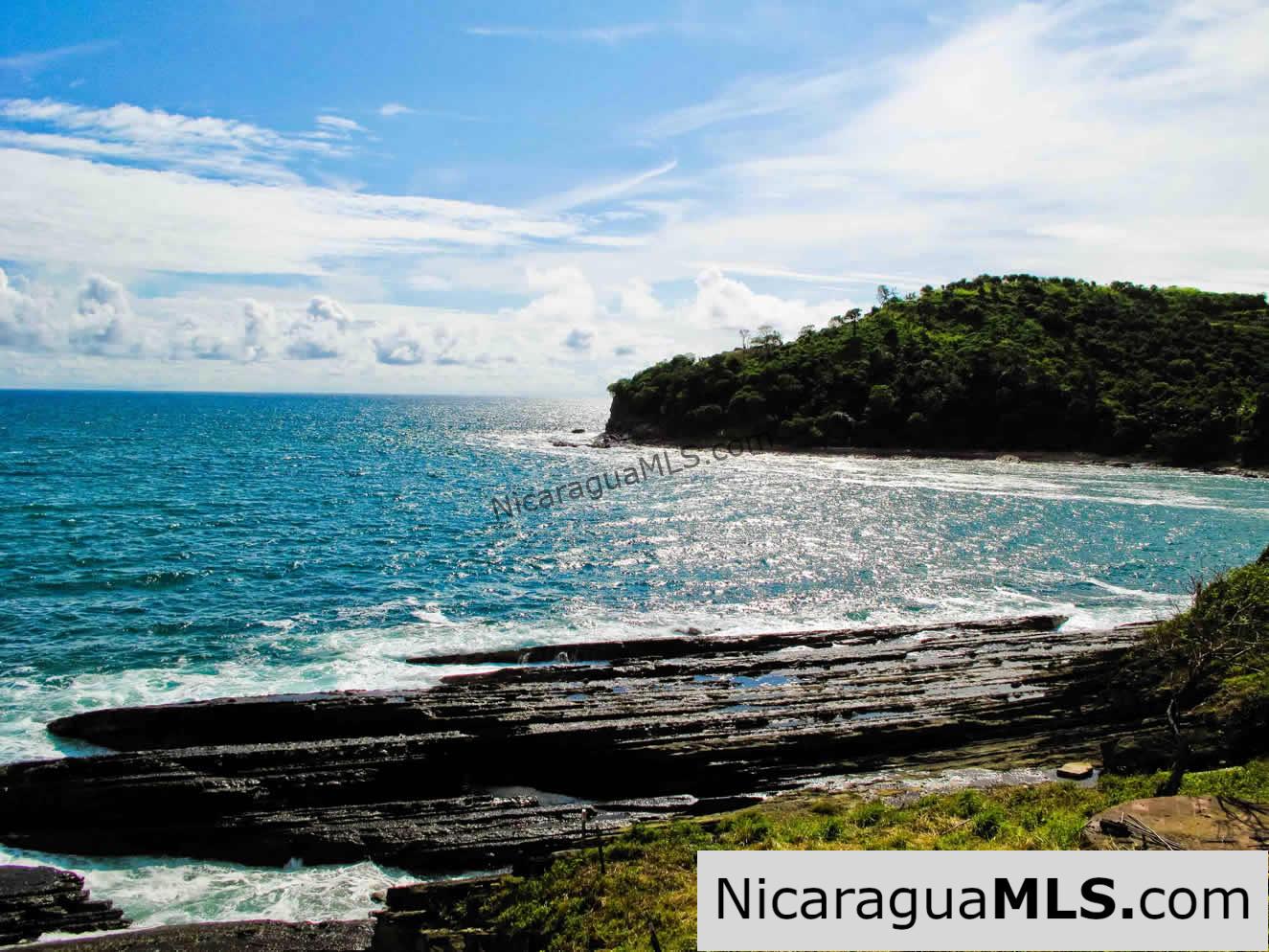 Oceanfront Lot Less than 5 Minutes from San Juan del Sur