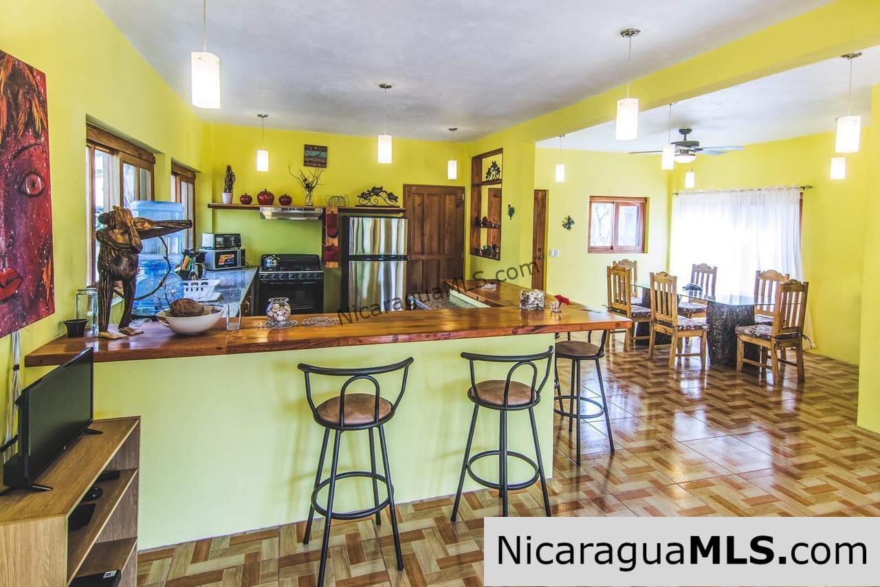 Beautiful 2 Bedroom home at Mango Rosa North Of San Juan del Sur