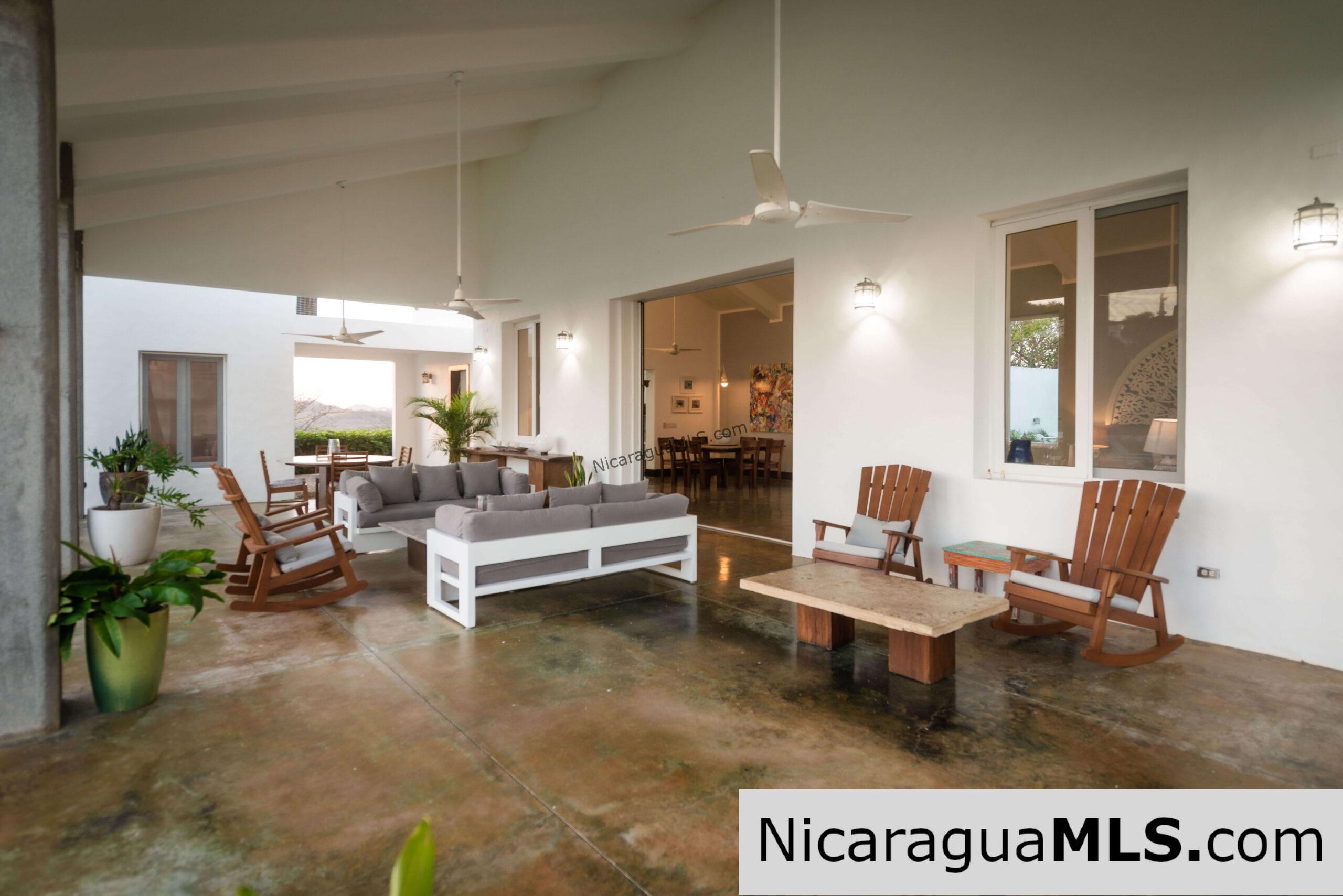 Casa Paulina a luxury home at Lomas de San Juan