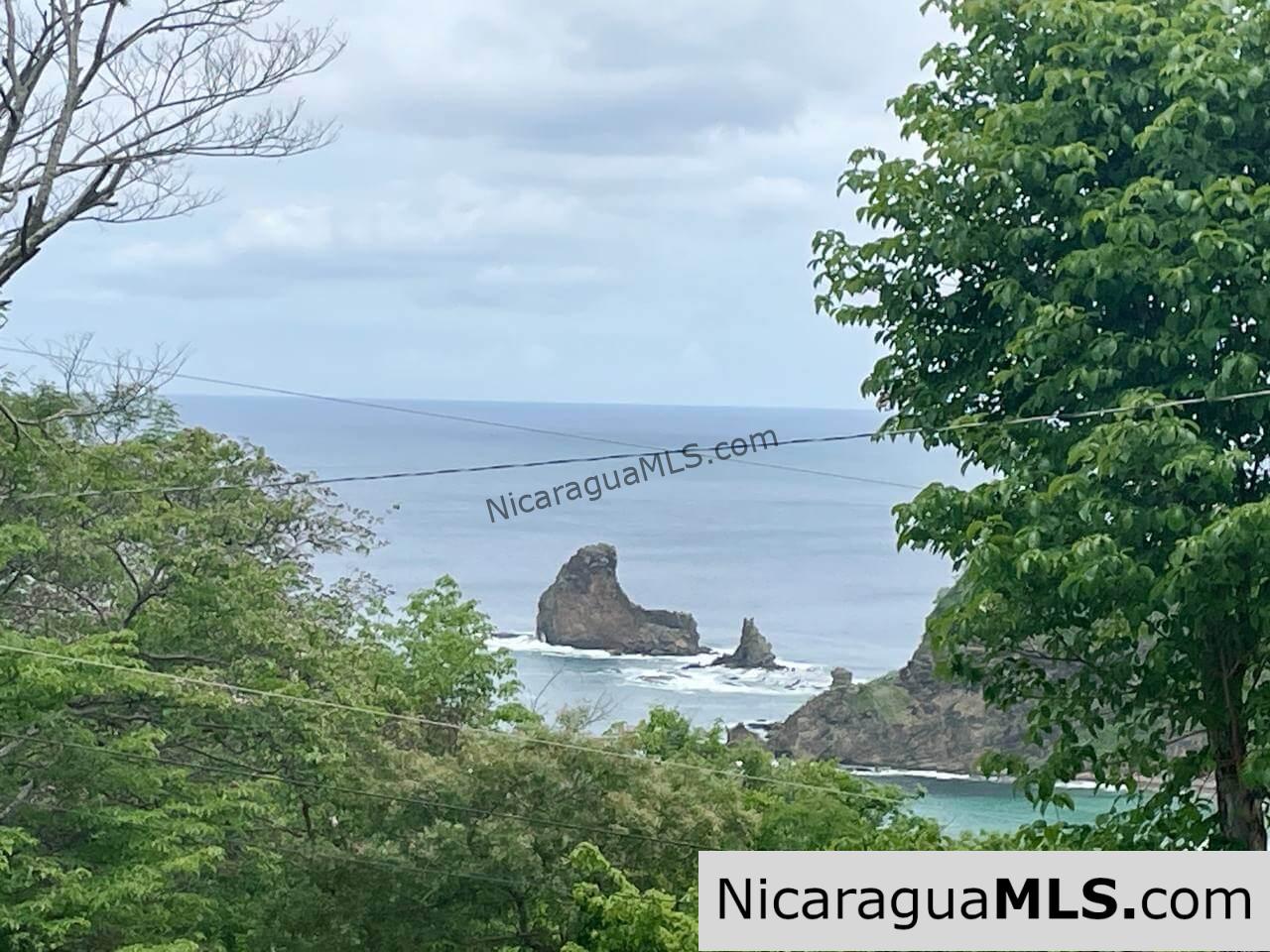 Lots in Las Terrazas de Playa Maderas.