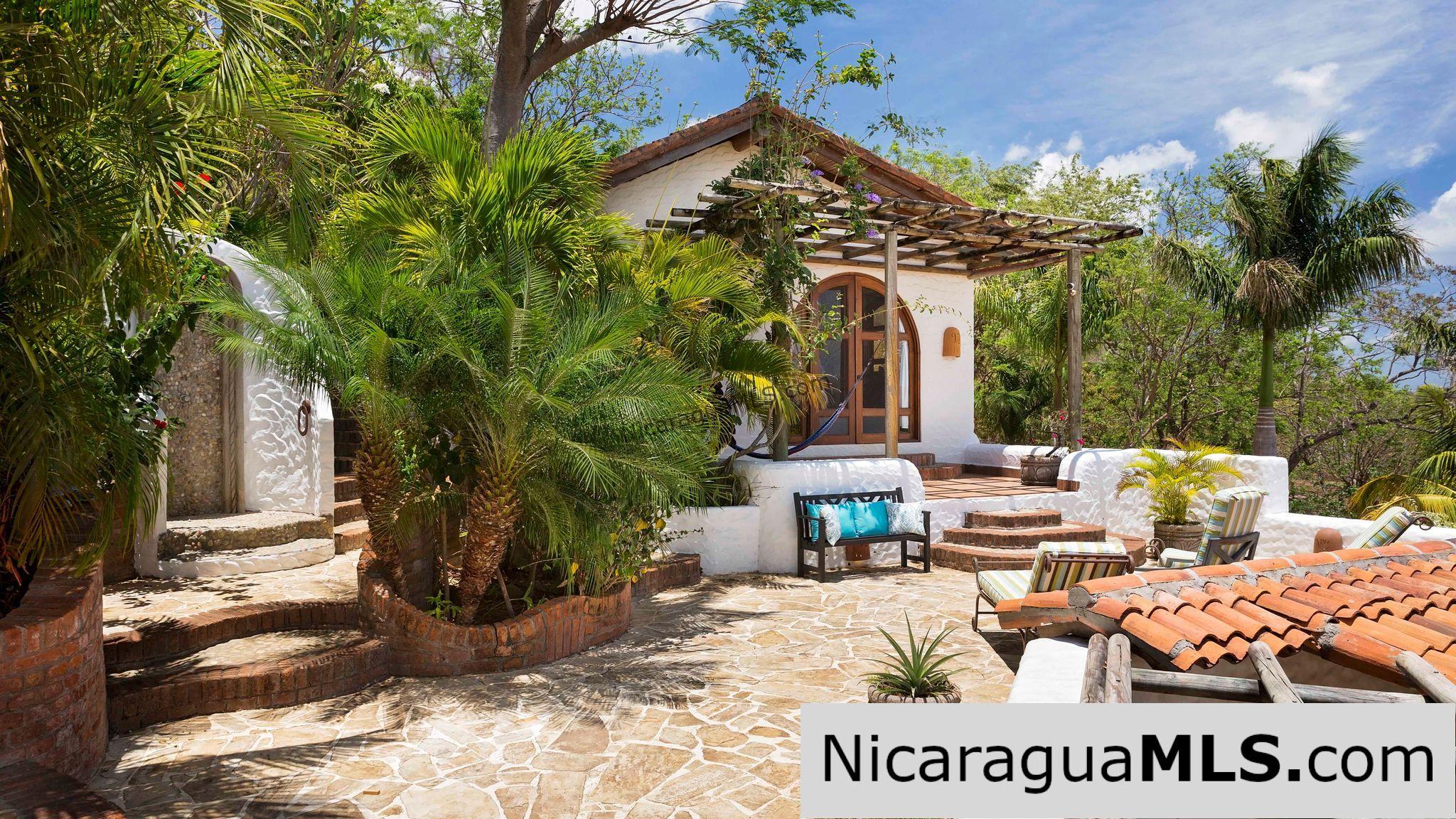 Villa Loma An Oceanview Estate in San Juan Del Sur