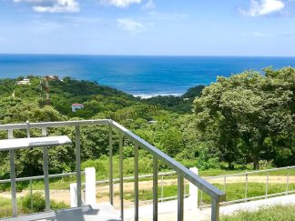Ocean view studio overlooking Playa Maderas