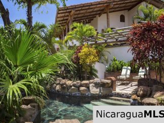 Villa Loma an Ocean View Home near Playa Hermosa
