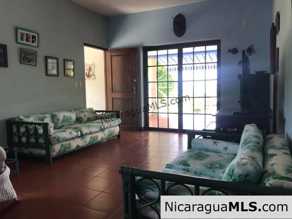 Beach Front House in Playa Marsella