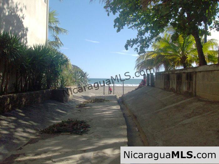Talanguera Lot with Beach Access