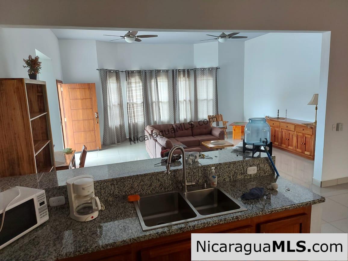 For Rent Beautiful 3Beds 3Baths House in Little Bavaria