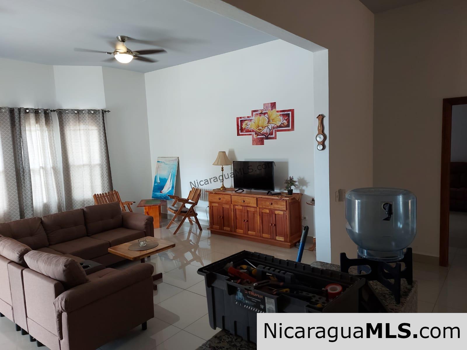 For Rent Beautiful 3Beds 3Baths House in Little Bavaria