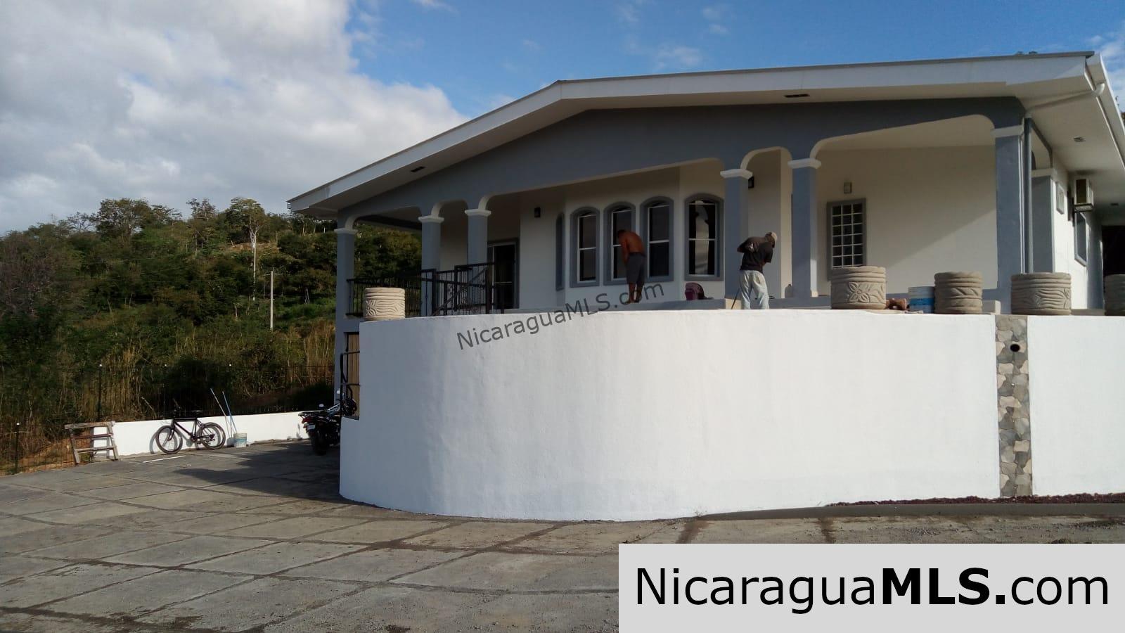 For Rent Beautiful 3Beds 3Baths House in Little Bavaria