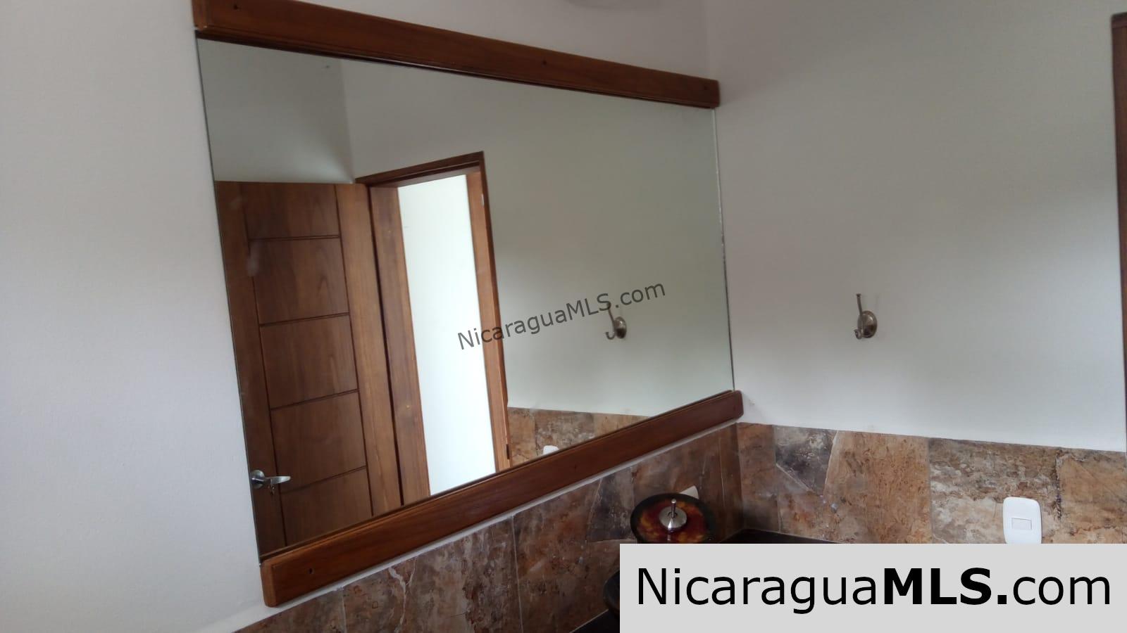 For Rent Beautiful 3Beds 3Baths House in Little Bavaria