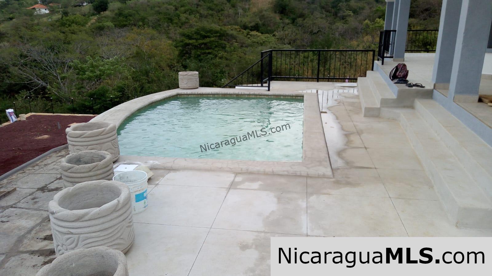 For Rent Beautiful 3Beds 3Baths House in Little Bavaria