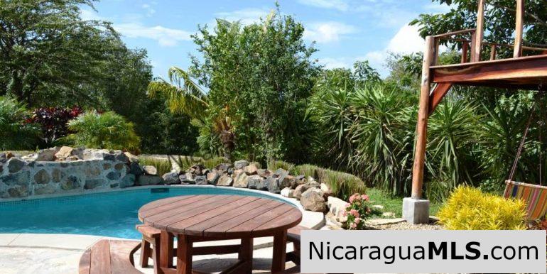 Garden lovers dream house in Lomas de Palermo