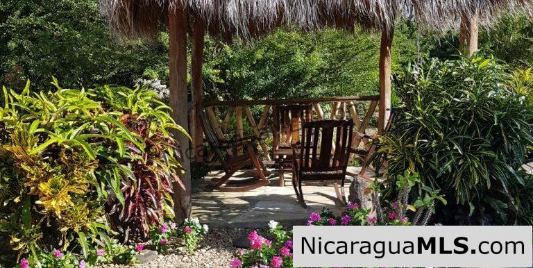 Garden lovers dream house in Lomas de Palermo
