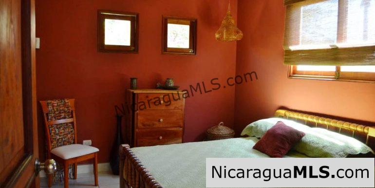 Garden lovers dream house in Lomas de Palermo
