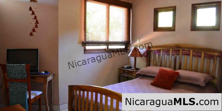 Garden lovers dream house in Lomas de Palermo