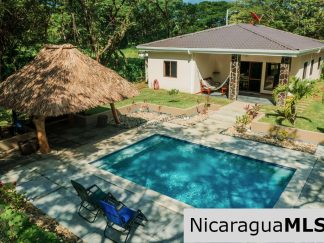 Country house in Bosques del Mar.